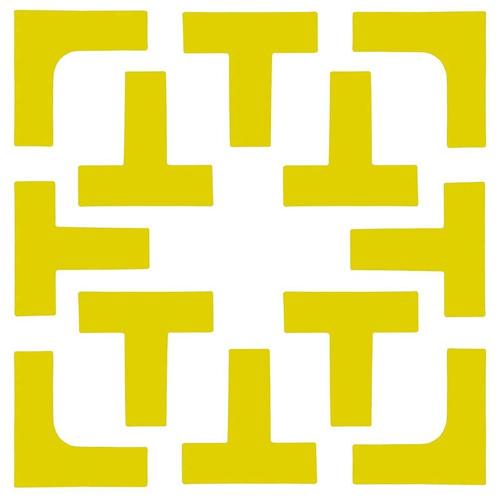 A set of yellow field line